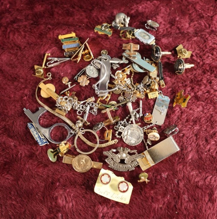 Lot 051 - Mixed Grouping Of Mostly Men's Jewelry, Cufflinks, Pins, Odd Fellows, And More, Keychains, Etc