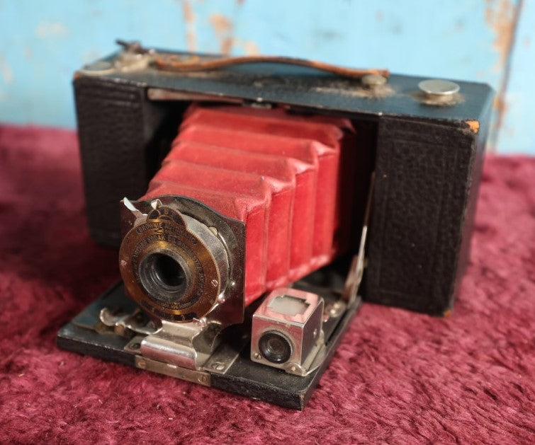 Lot 055 - Antique No. 2 Folding Pocket Brownie Automatic Camera, Kodak Co, Rochester, New York, 1909