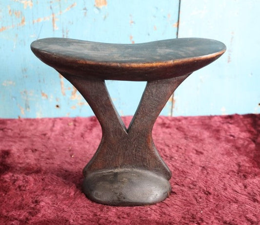 Lot 067 - Hand Carved African Pedestal Headrest, V-Shape