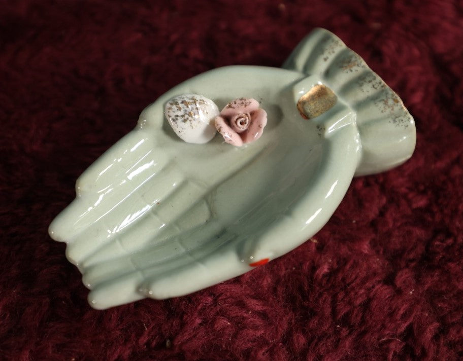 Lot 102 - Small Porcelain Hands Ashtray, Made In Japan