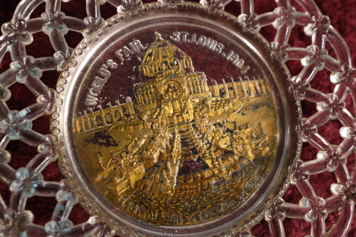 Lot 104 - Antique Glass Collector's Plate With Gold Paint, World's Fair, Springfield 1904, Festival Hall