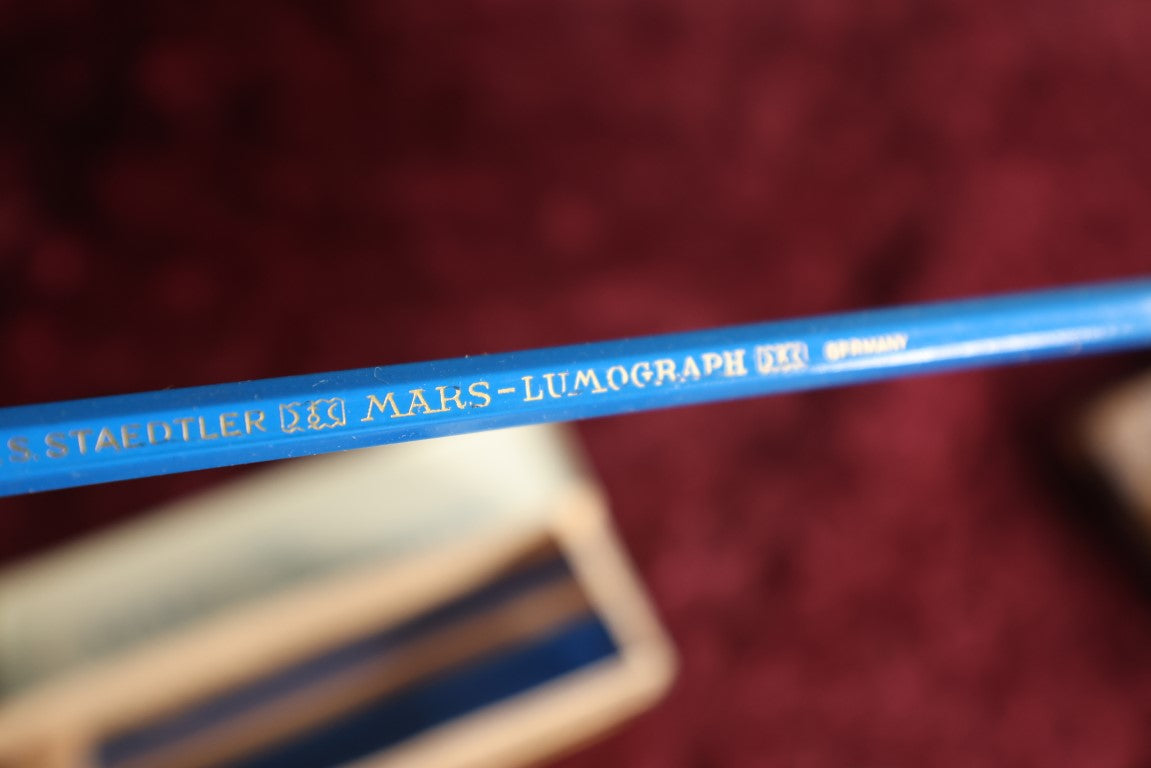 Lot 111 - Vintage New Old Stock Mars Staedtler Mars-Lumograph No. 2886 Pencils, Made In Germany, Eight Pencils And Tin