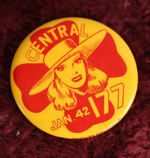 Lot 121 - Vintage 1942 Central 177 Yellow Pinback Button With Blonde Woman In Hat, Four Leaf Clover, Philadelphia