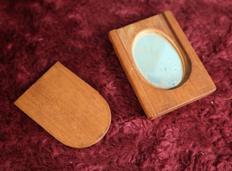 Lot 123 - Unique Hand Made Travel Pocket Mirror, Door Slides Off And Acts As Kickstand