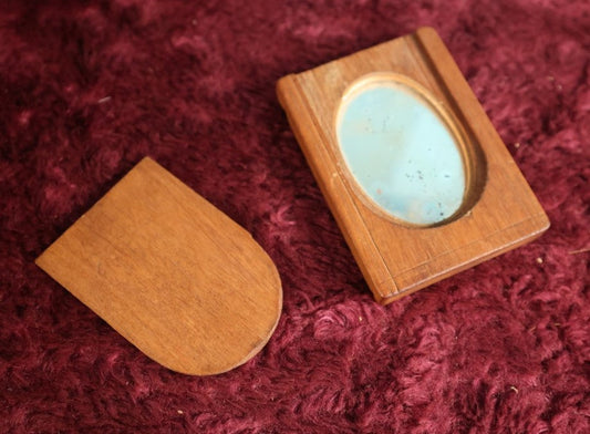 Lot 123 - Unique Hand Made Travel Pocket Mirror, Door Slides Off And Acts As Kickstand