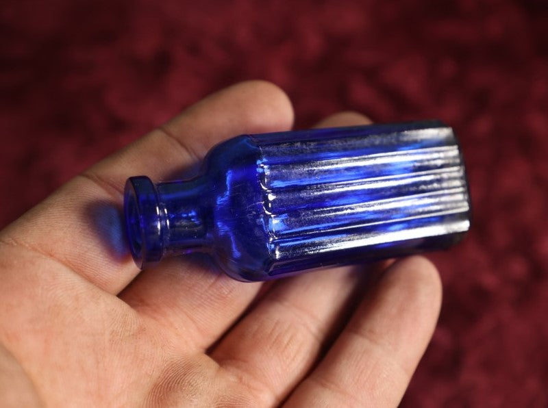 Lot 131 - Antique Small 2Oz Cobalt Blue Glass Ribbed Poison Bottle