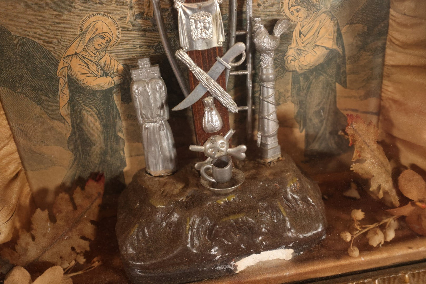 Lot 020 - Antique Thy Kingdom Come Religious Shadow Box, Jesus Christ Crucifixion, Weapons Of Christ, With Glass, Chipped Chalkware