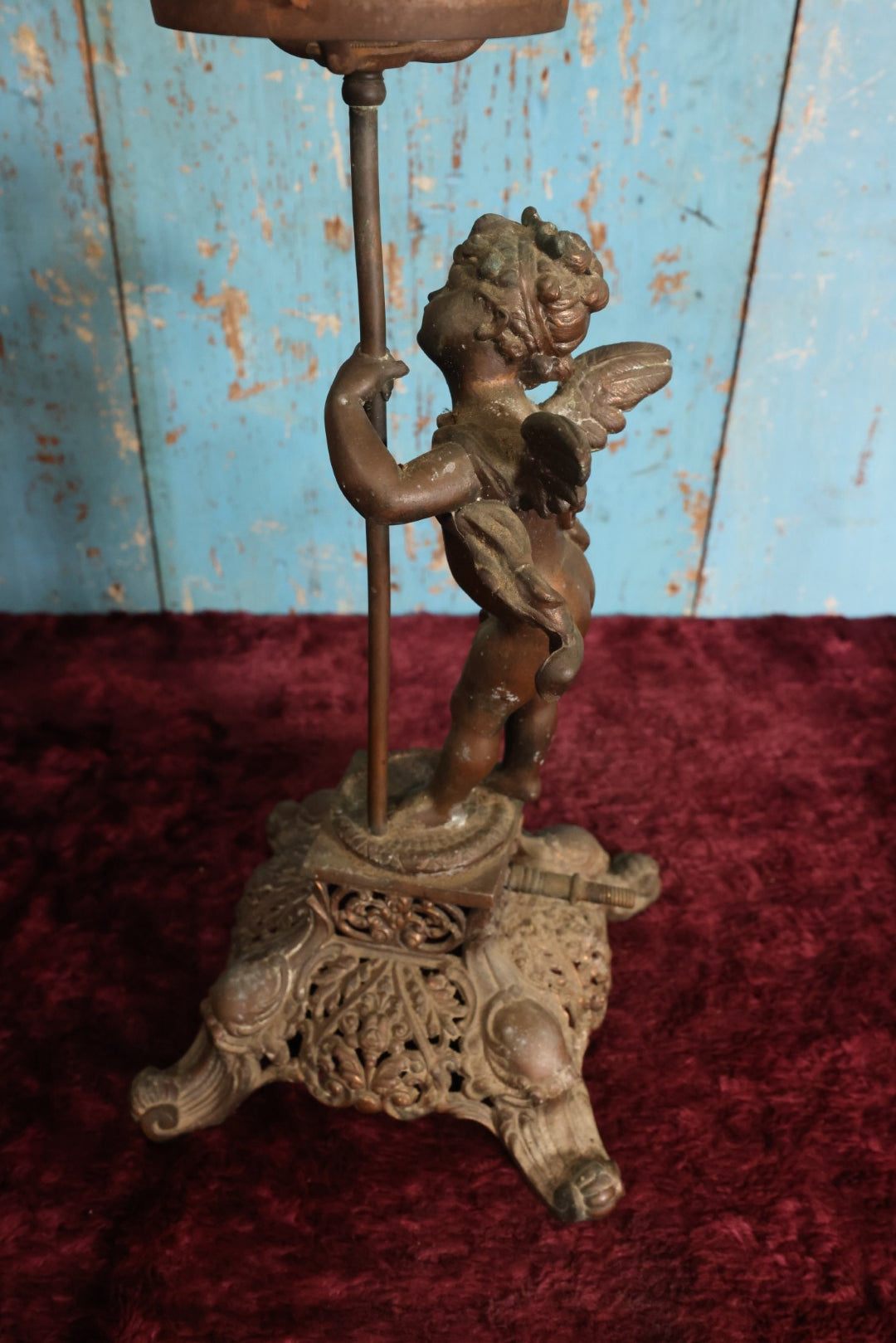 Lot 073 - Antique Pot Metal Figural Cupid Gas Fixture Ornate Lamp, Decorative Only, No Shade