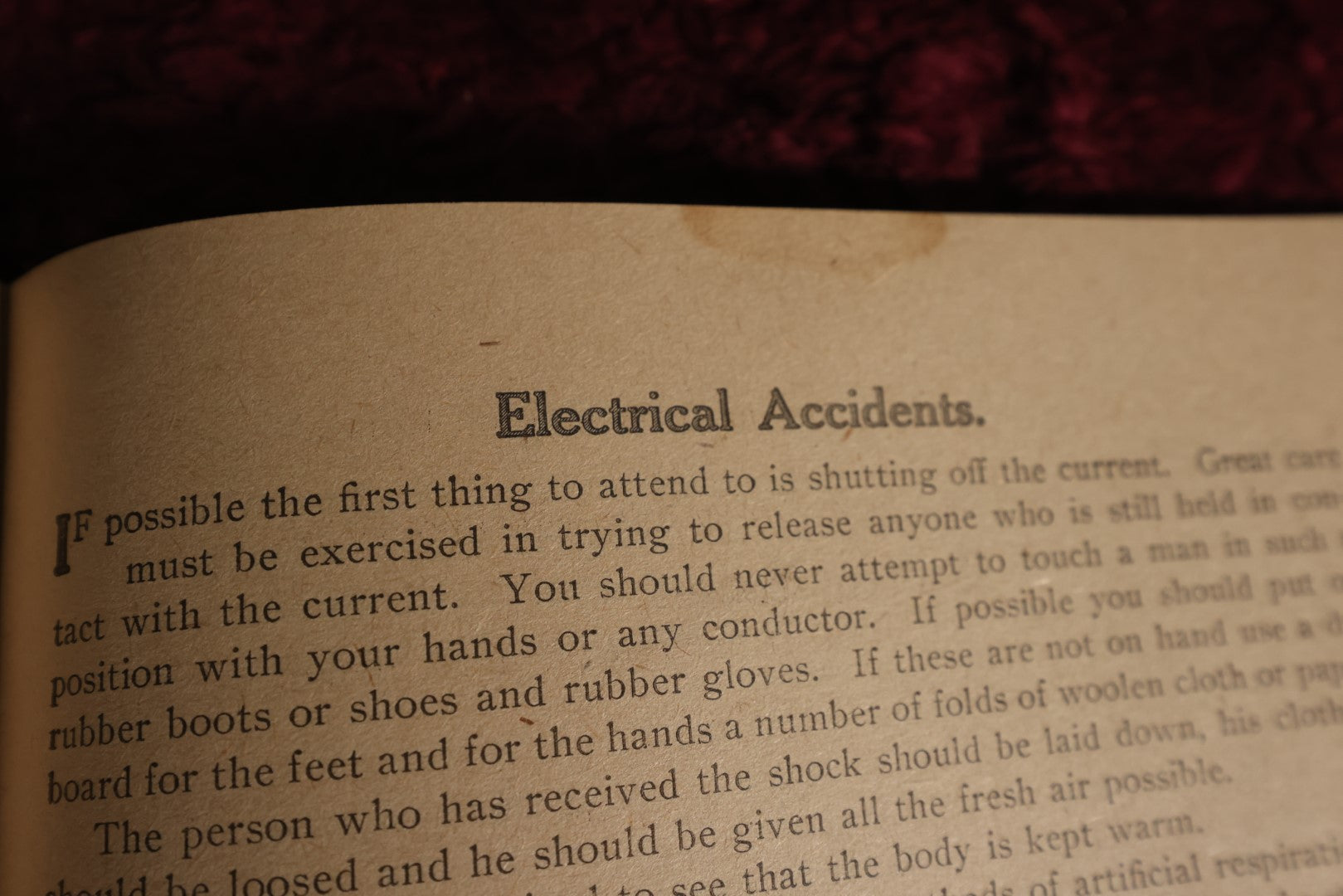 Lot 132 - Dr. Miles' Family Medical Guide For Treating Common Ailments, Accidents, Practical Laws Of Health Pamphlet, Elhart, Indiana, Note Interesting Ailments, St. Vitus' Dance, Hysteria