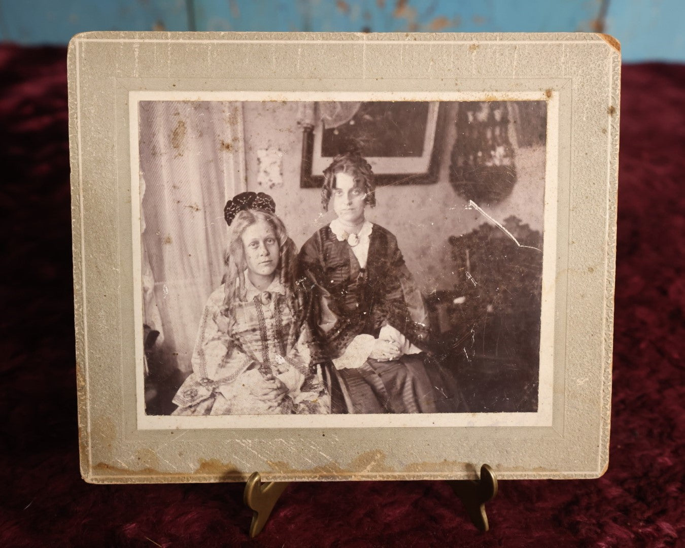 Lot 134 - Small Boarded Photo - Two Young Girls With Curls, Interior Photograph, Helen Wittemore And Sister Florence