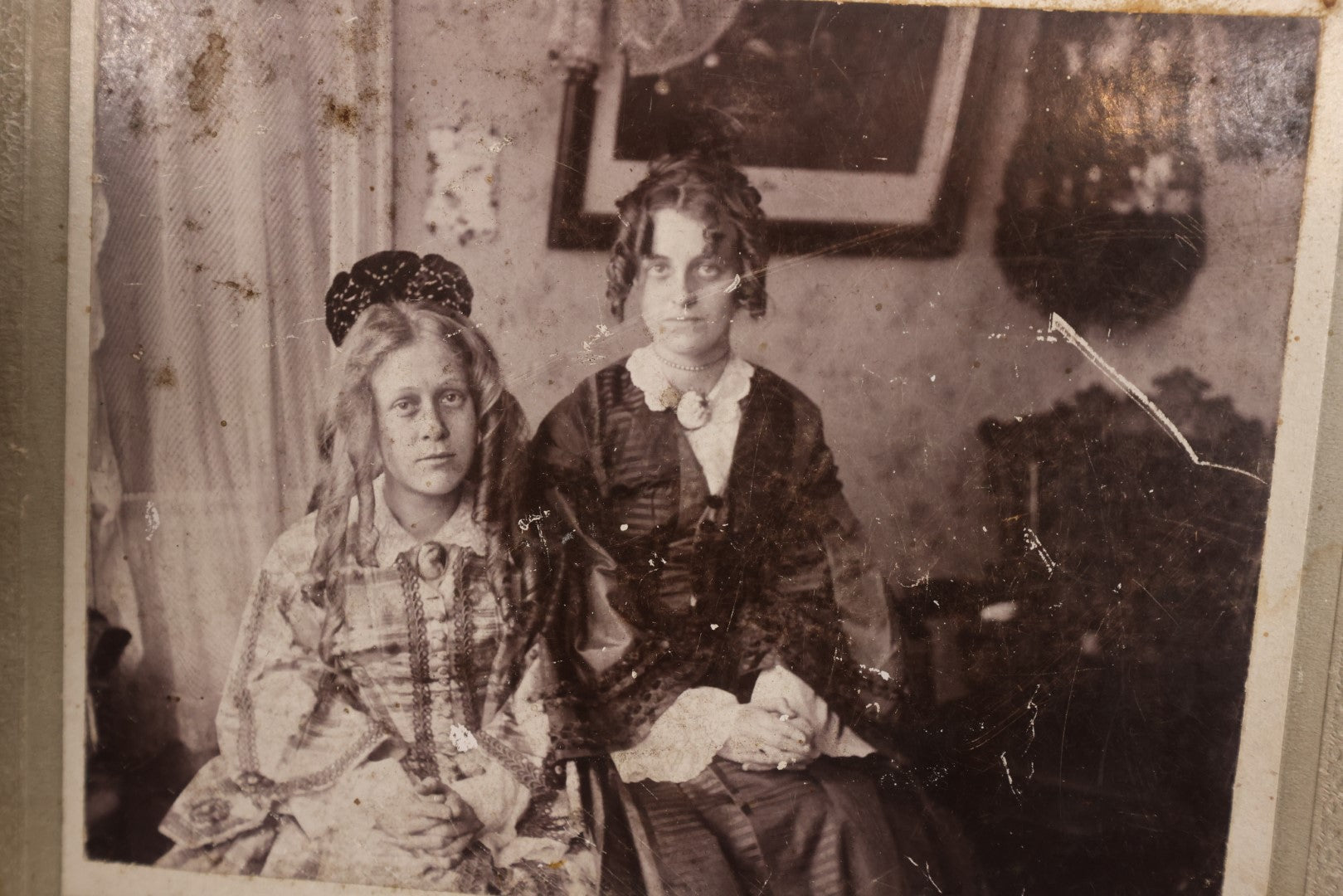 Lot 134 - Small Boarded Photo - Two Young Girls With Curls, Interior Photograph, Helen Wittemore And Sister Florence