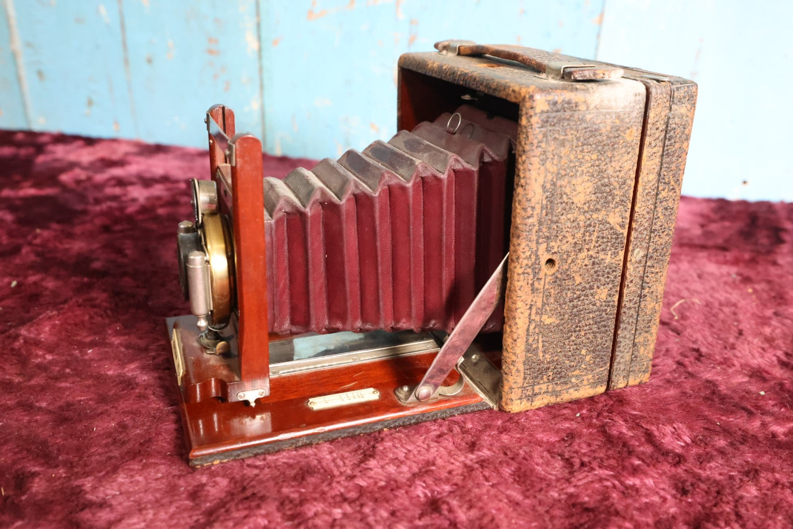 Lot 010 - Gundlach-Manhattan Optical Co. Korona Iv 4 X 5 Large Format Antique Compact Folding Camera, Rochester, New York