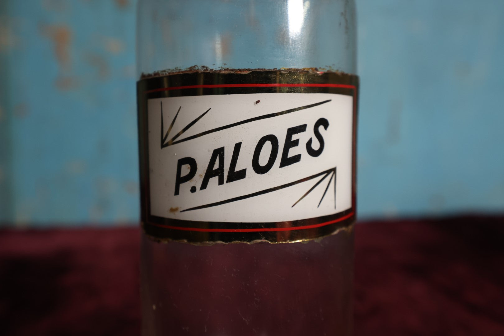 Lot 033 - Antique Pulvis Aloes, Pulverized Aloe Vera, Apothecary Bottle With Glass Label, Stopper, Approximately 9.5"