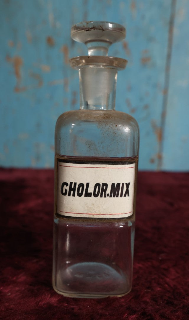 Lot 037 - Antique Chloral Mixture Apothecary Bottle With Glass Label, Stopper, Approximately 6.75", Sedative / Hypnotic Mixture