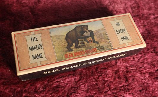 Lot 070 - Bear Brand Hosiery Parafit Infant Socks Size 5-1/2 Vintage Advertising Store Box, Chicago (Smaller)