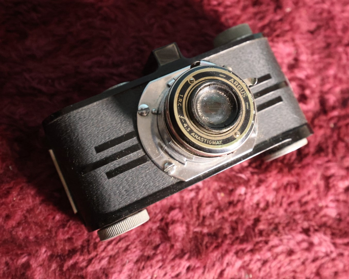 Lot 085 - Vintage Argus Art Deco 35mm Camera With Anastigmat Lens