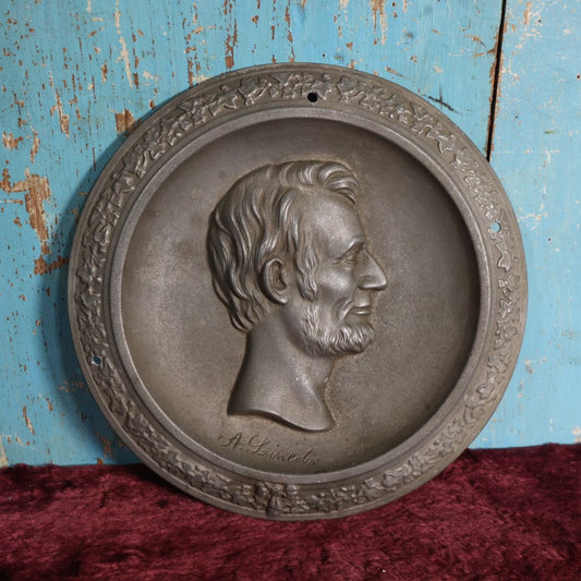 Lot 086 - Vintage Metal Hanging Abraham Lincoln Comemorative Decorative Plaque, Cast Alluminum