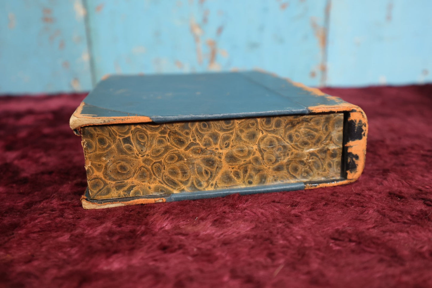 Lot 089 - Antique Faux Book Book-Safe Hide Away Box, Blue, Realistic Spine, No Top