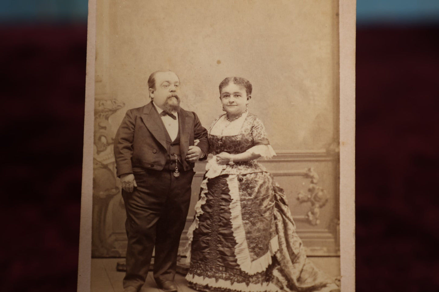 Lot 104 - Antique CDV Photo of Tom Thumb And His Wife Livinia Warren, 19th Century Photo, Sideshow Performer Associated With P.T. Barnum