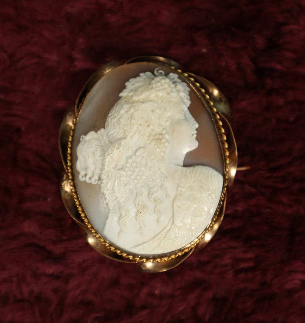 Lot 011 - Large Antique Cameo Brooch Of Woman In Profile With Leopard Pelt Over Shoulder, Pinback