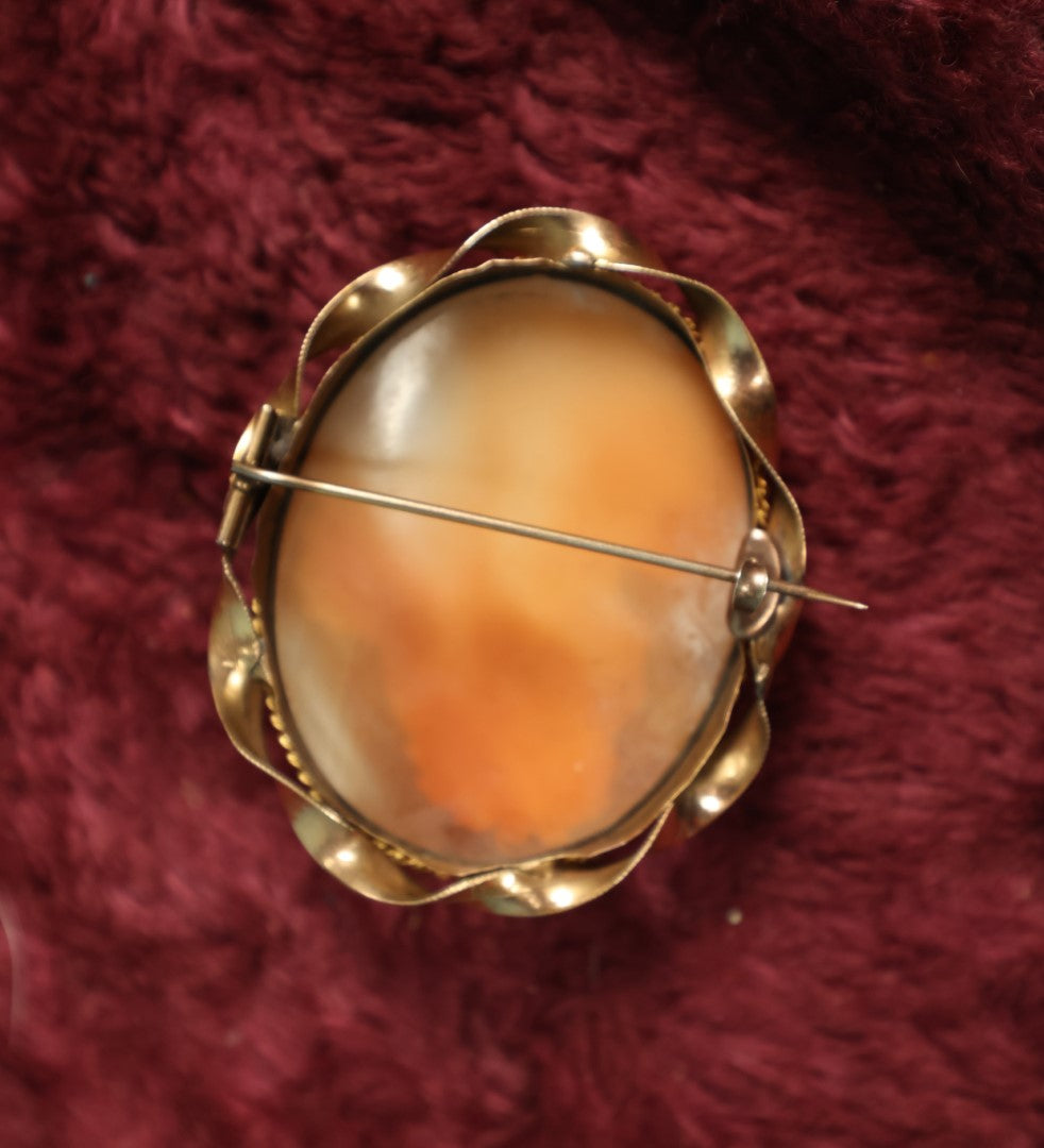 Lot 011 - Large Antique Cameo Brooch Of Woman In Profile With Leopard Pelt Over Shoulder, Pinback