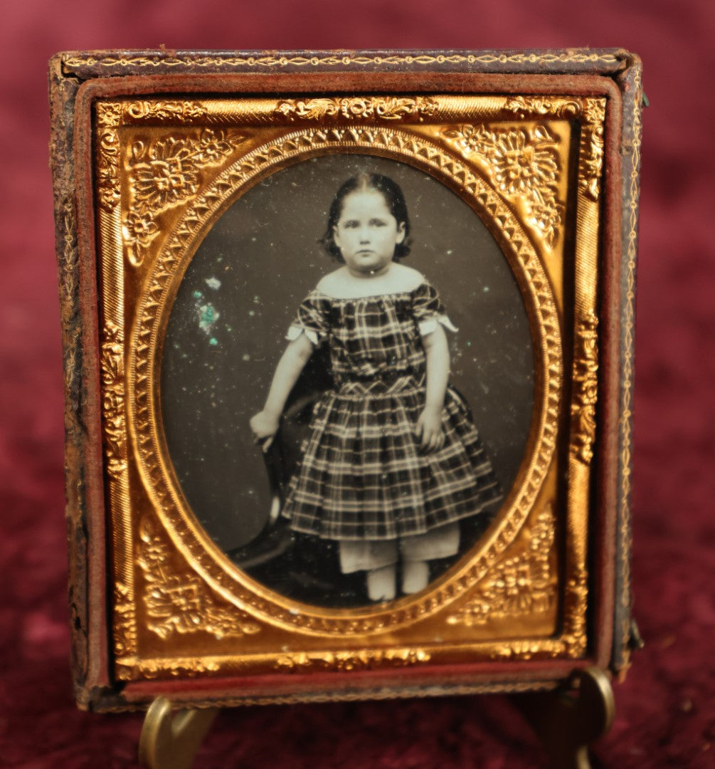 Lot 025 - Antique 1/6th Plate Daguerreotype Of Young Toddler Girl With Off The Shoulder Dress, Standing On Chair, Note Spot Of Corrosion, Left Side