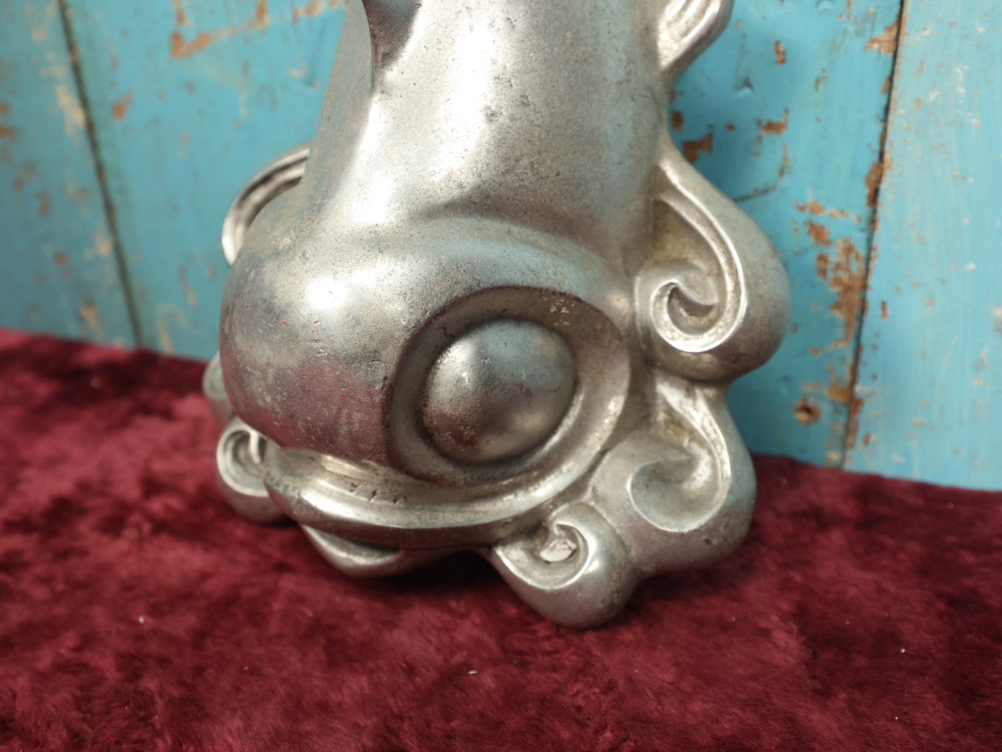 Lot 037 - Large Vintage Cast Metal Nautical Coi Fish Dolphin Wall Hanging Ornament 