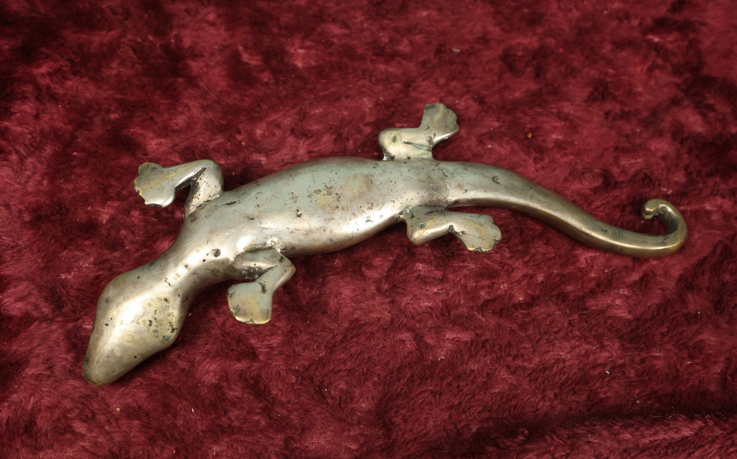 Lot 052 - Cast Metal Gecko, Lizard, Possibly Contemporary Hardware Door Pull