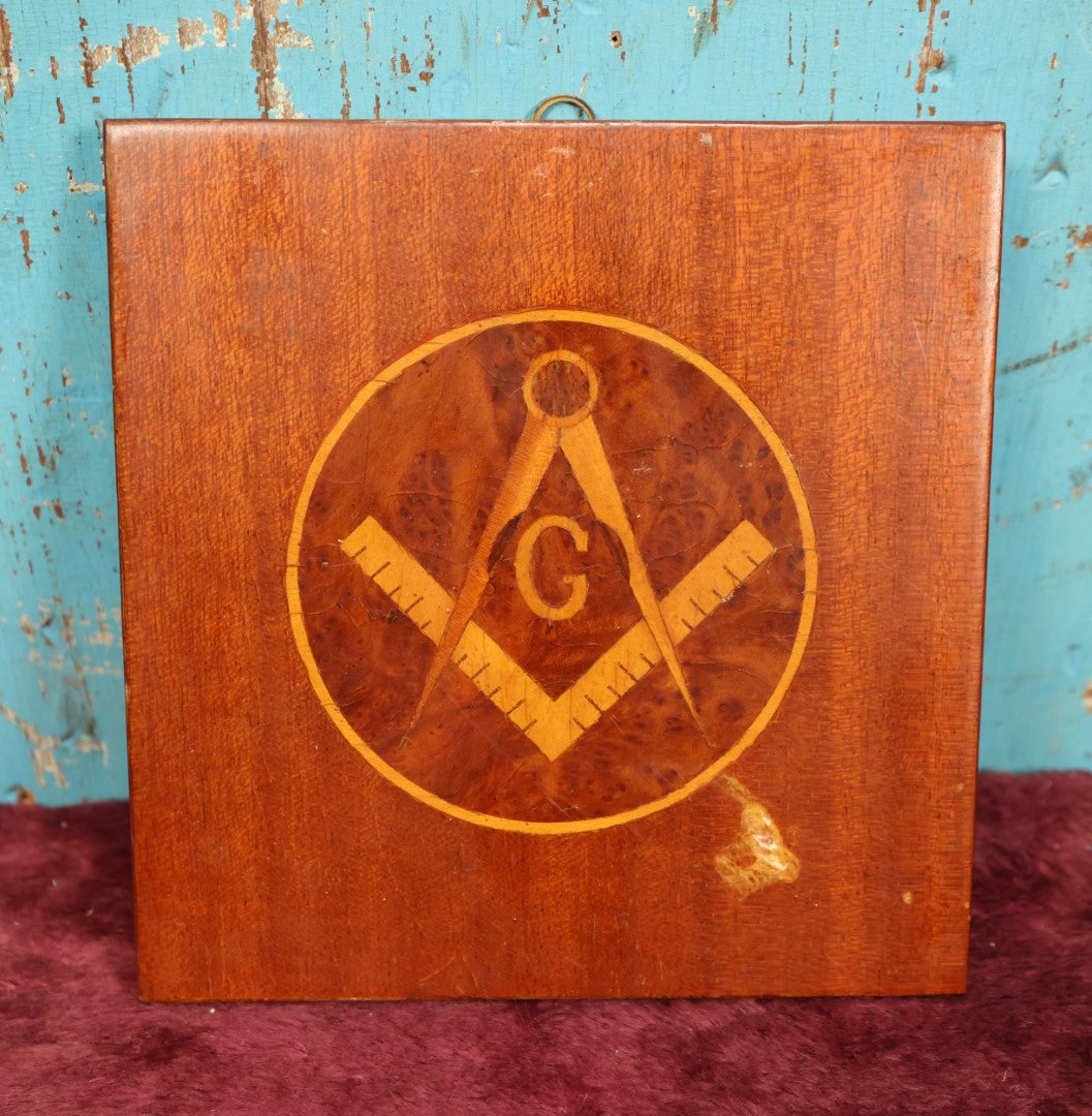 Lot 077 - Vintage Masonic Freemasons Compass, Square, And G Marquetry Inlaid Wooden Plaque Wall Hanger