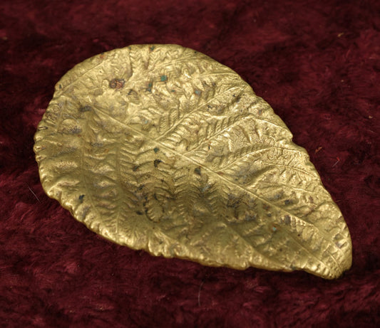 Lot 102 - Vintage Cast Metal Fern Trinket Change Coin Dish Copyright 1948 By Oskar J.W. Hansen, No. 3-25