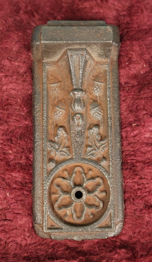 Lot 117 - Antique Cast Iron Metal Fragment With Acorn Design, Decorative Salvage