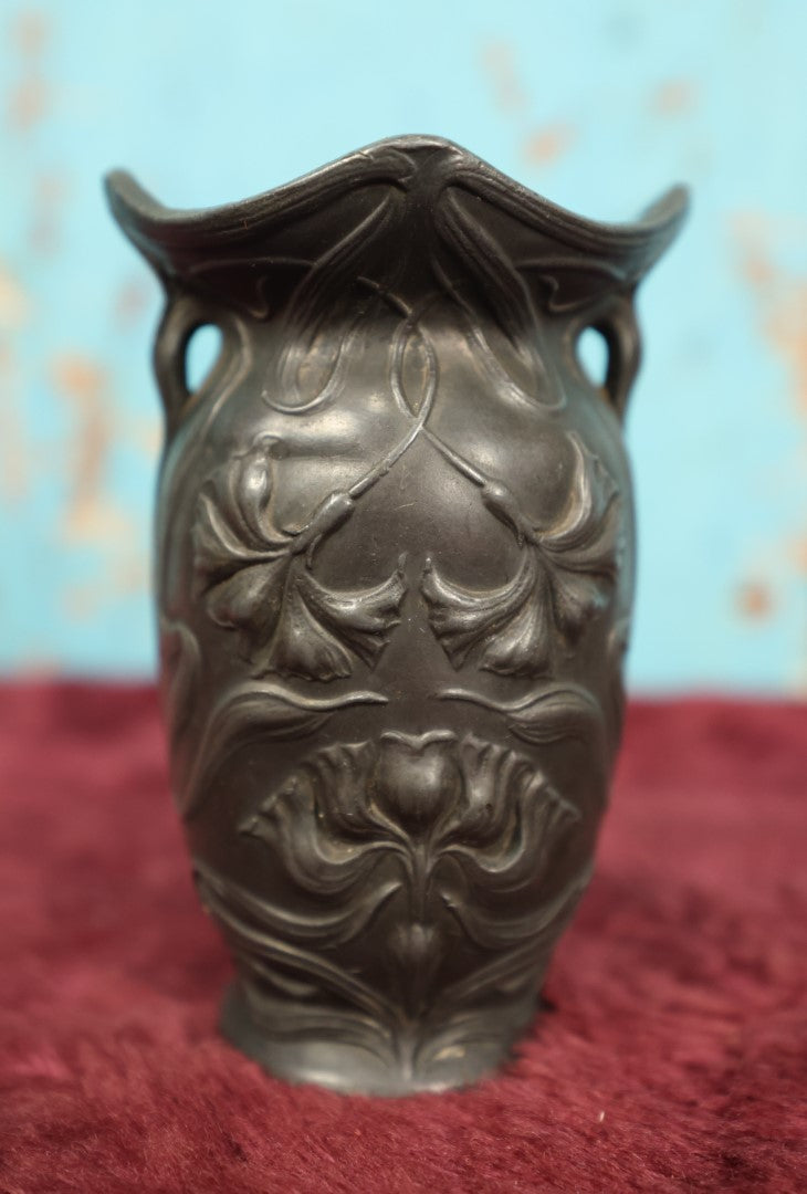 Lot 033 - Diminutive Art Nouveau Pewter Vase With Distinct Hallmark Of A Lizard Surrounded By Rectangular Chain Link Border