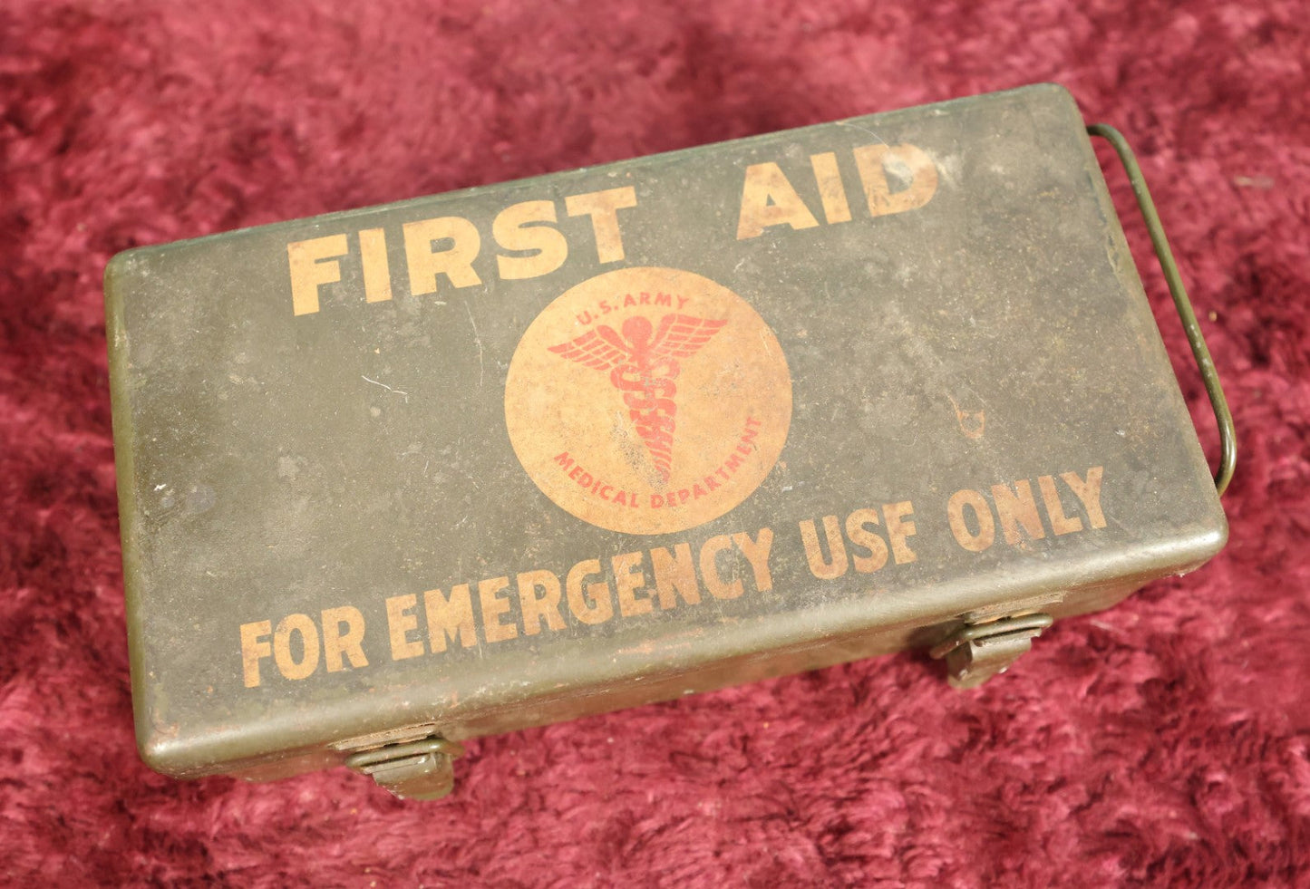 Lot 044 - Vintage U.S. Army Medical Department First Aid Kit Metal Box, For Emergency Use, Empty, With Handles