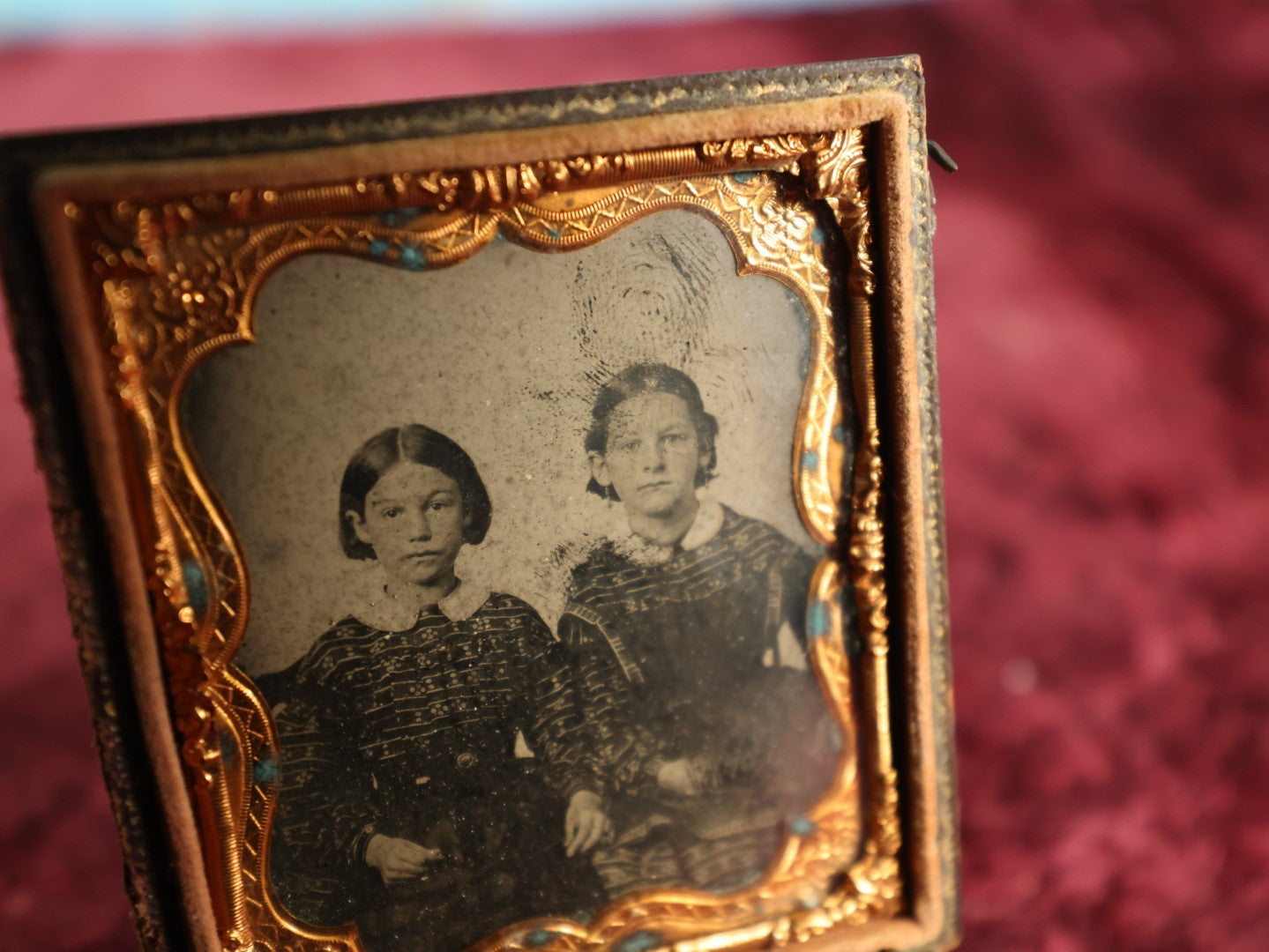 Lot 072 - Antique 1/6th Plate Ambrotype Photograph Of Two Young Sisters In Full Split Case, Note Wear To Photo