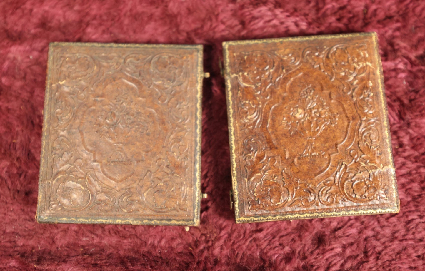 Lot 072 - Antique 1/6th Plate Ambrotype Photograph Of Two Young Sisters In Full Split Case, Note Wear To Photo