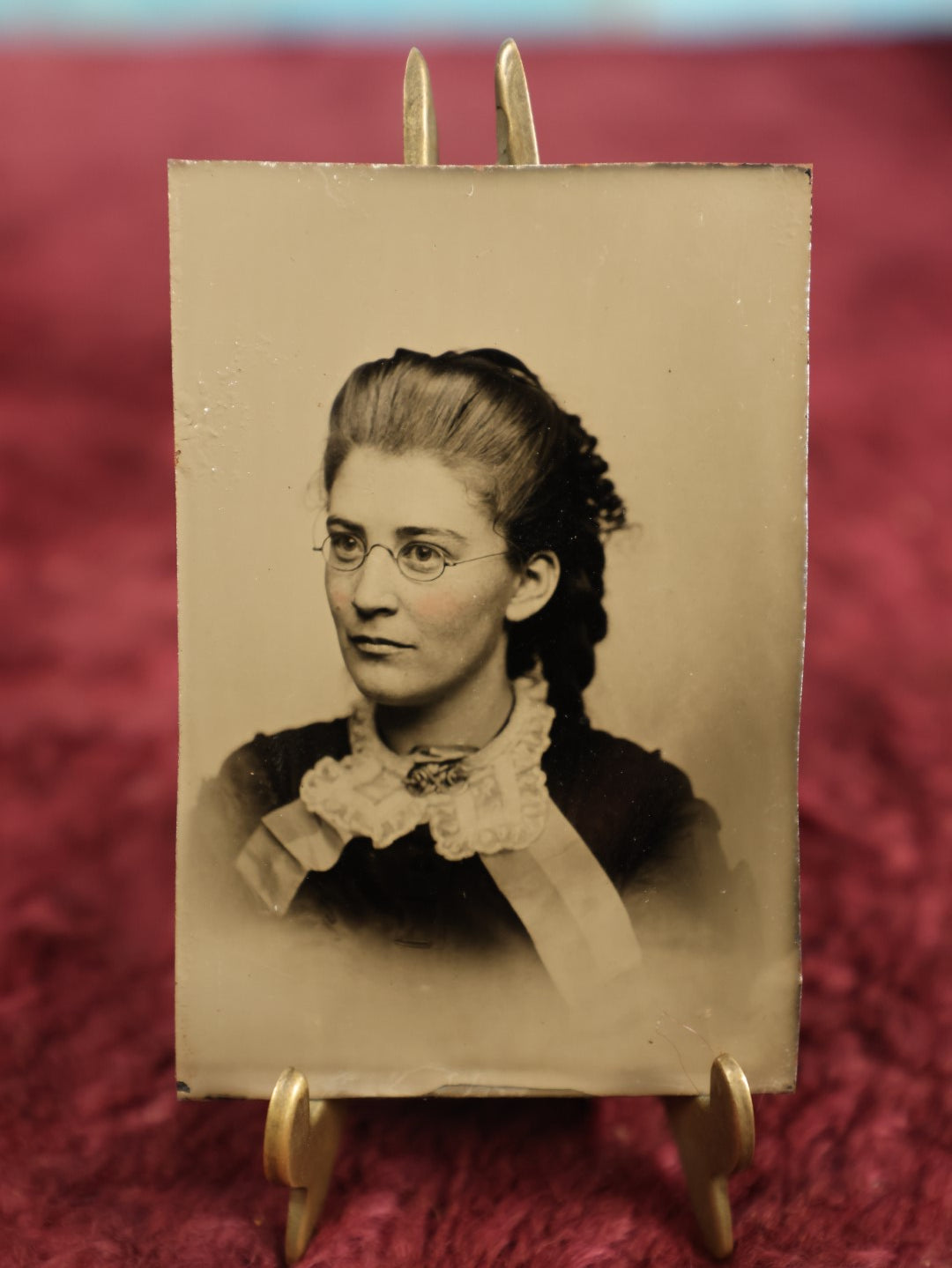 Lot 122 - Single Tintype Photo, Sophisticated Looking Women Wearing Spectacles