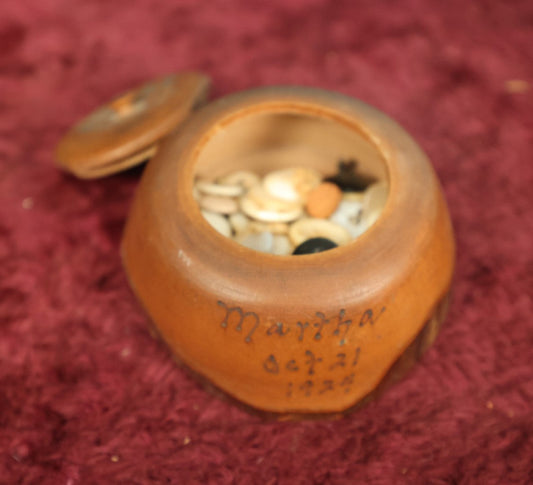 Lot 049 - Antique Wooden Branch Keepsake Box, A Souvenir Of Lookout Mountain, With Many Antique Buttons, Marked Martha, October 21, 1924