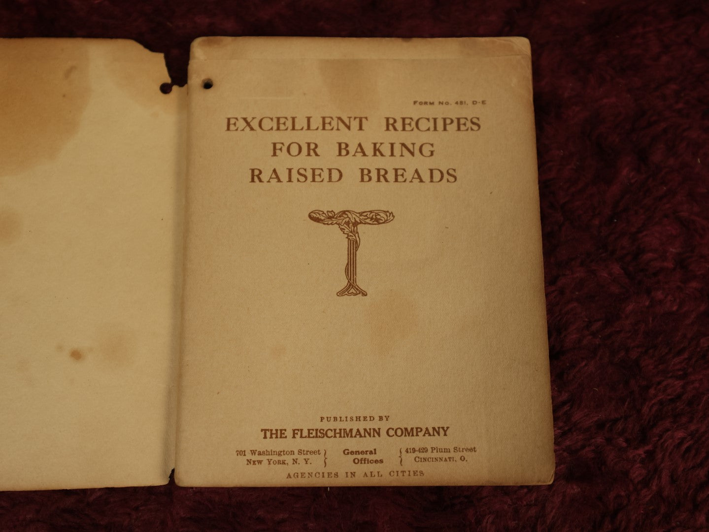 Lot 088 - Single Ephemera Booklet, "Excellent Recipes For Baking With Fleischmann's Yeast," Advertising Recipe Book, Copyright 1910