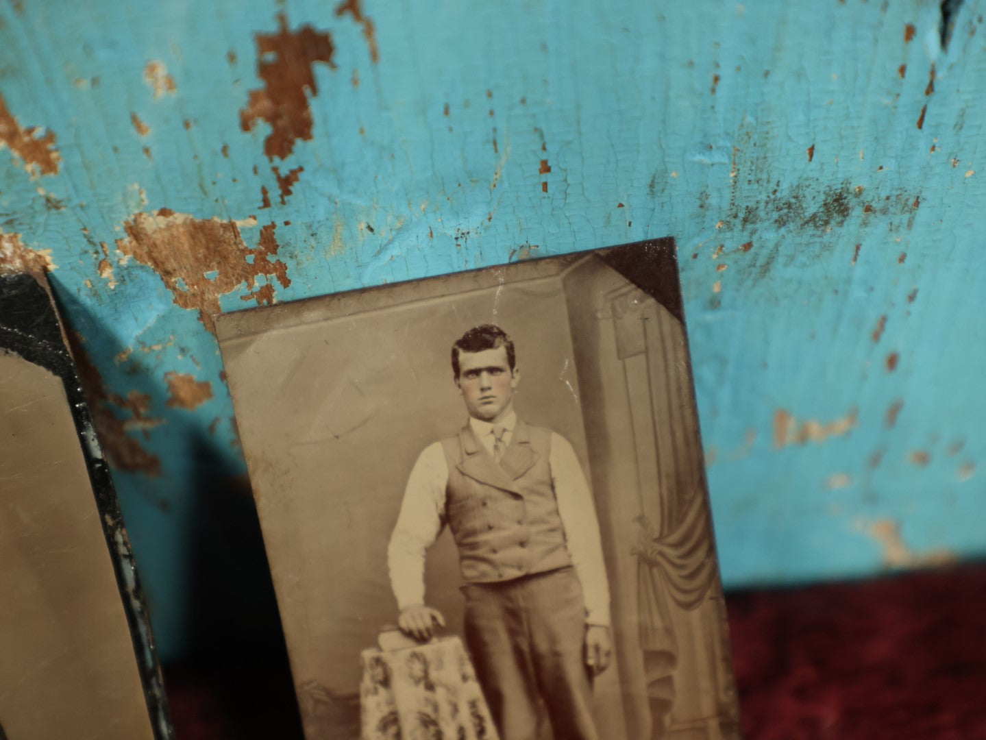 Lot 110 - Pair Of Tintype Photos, One Of Man With Unibrow, Other Of Young Toddler Girl