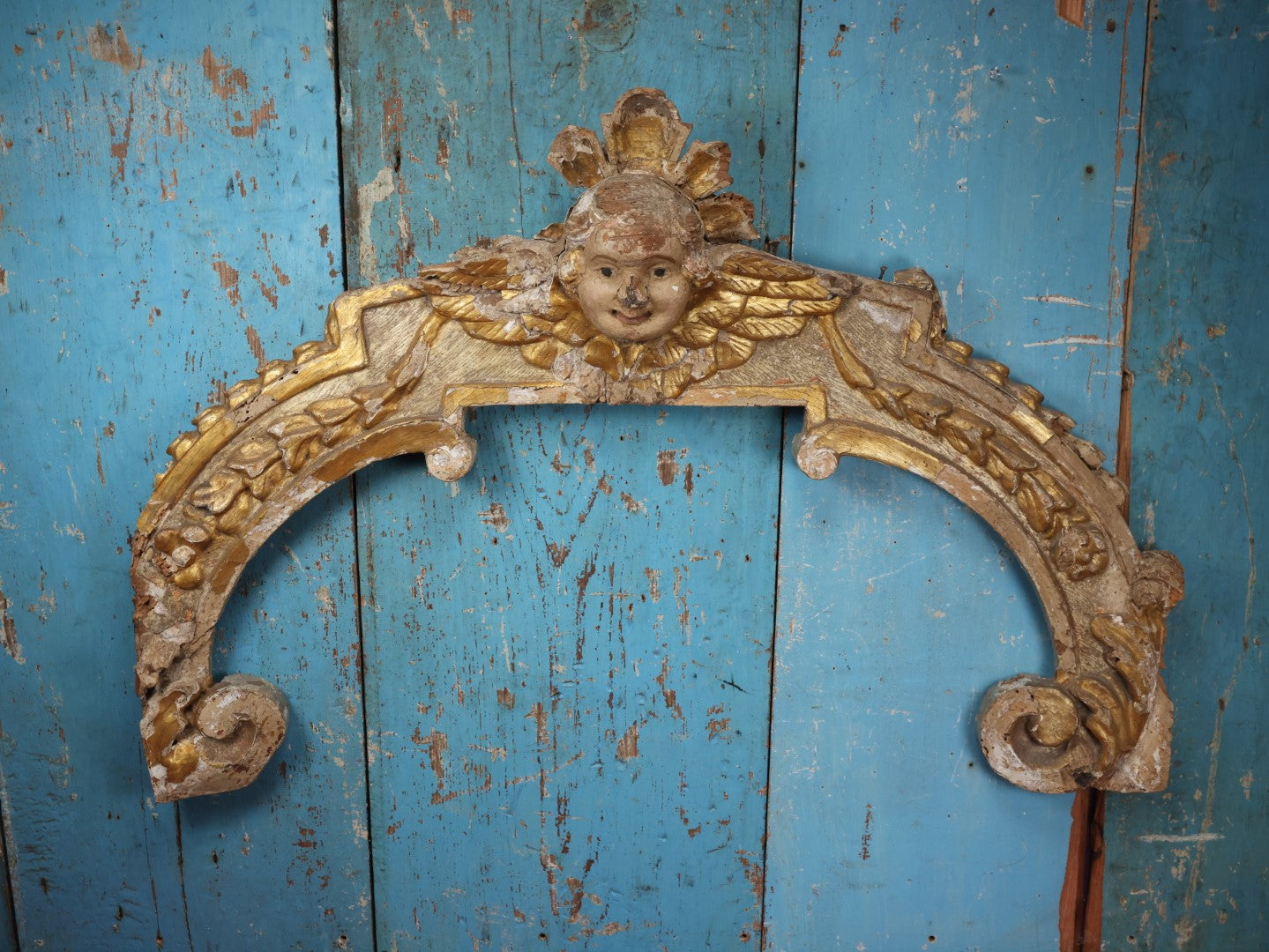 Lot 001 - Antique Late Baroque / Early Rococo Gilded Pediment Architectural Salvage With Cherub Motif, Note Heavy Chipping And Wear In Paint And Wood