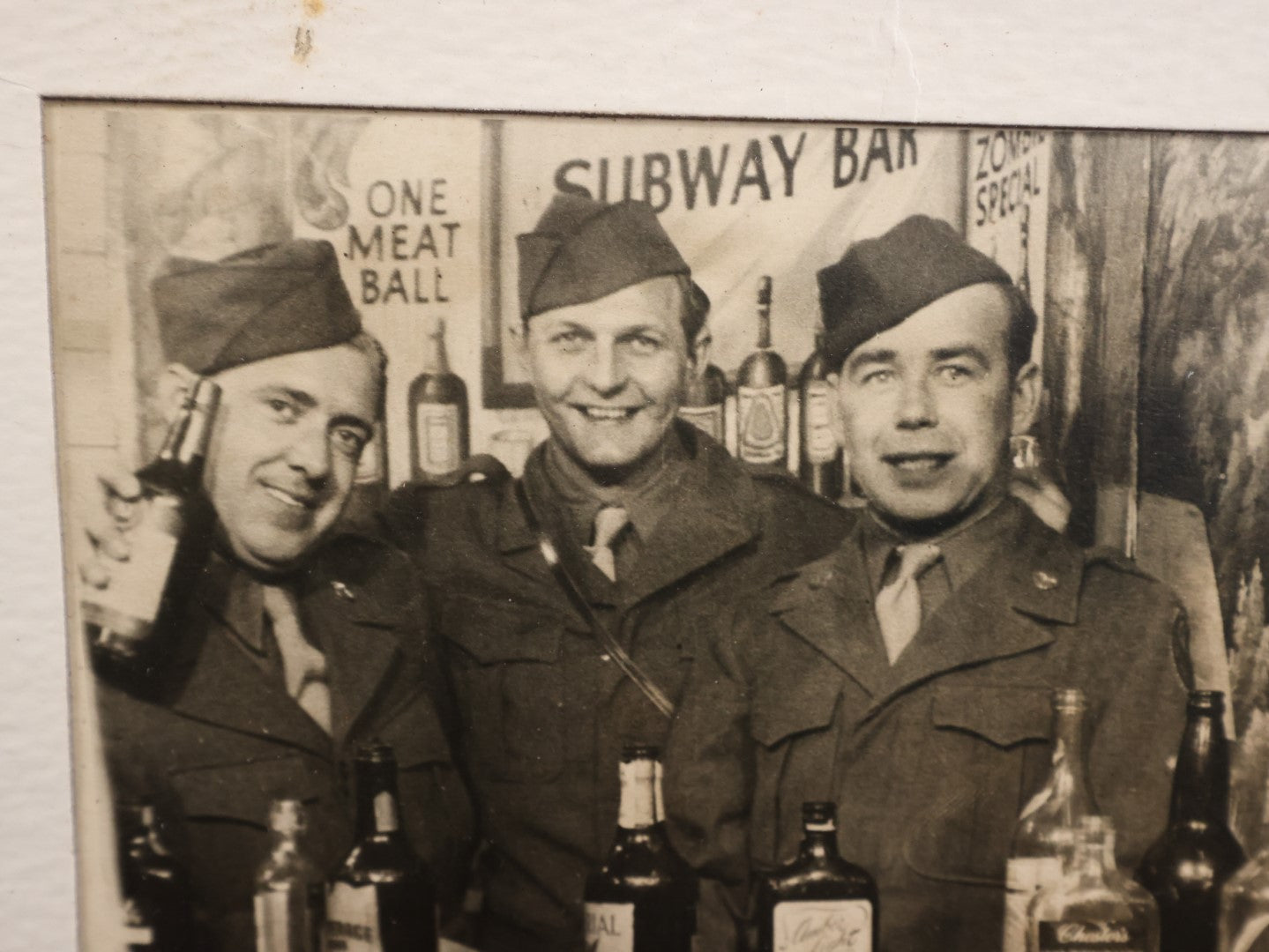 Lot 138 - Souvenir Photo Of Times Square, New York City, With Snake Woman On Cover, Photo Of Soldiers, Circa 1940s