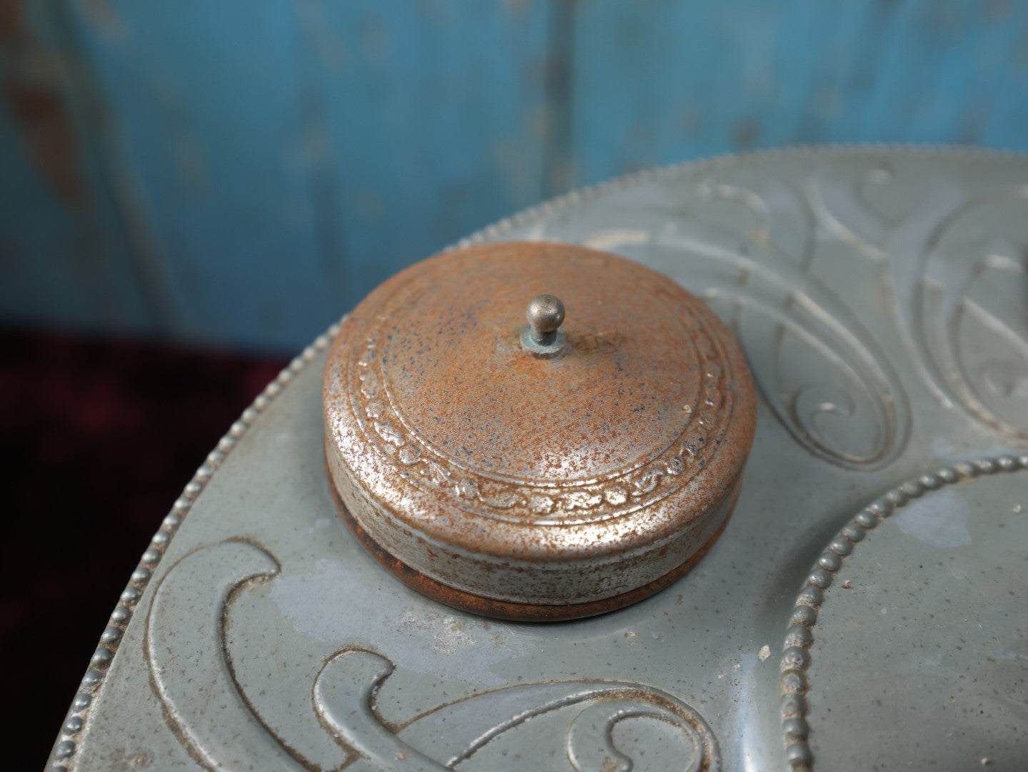 Lot 010 - Antique Art Deco Smoking Stand With Cadmium Slag Glass Accents, Glows Under U.V. Blacklight, See Notes