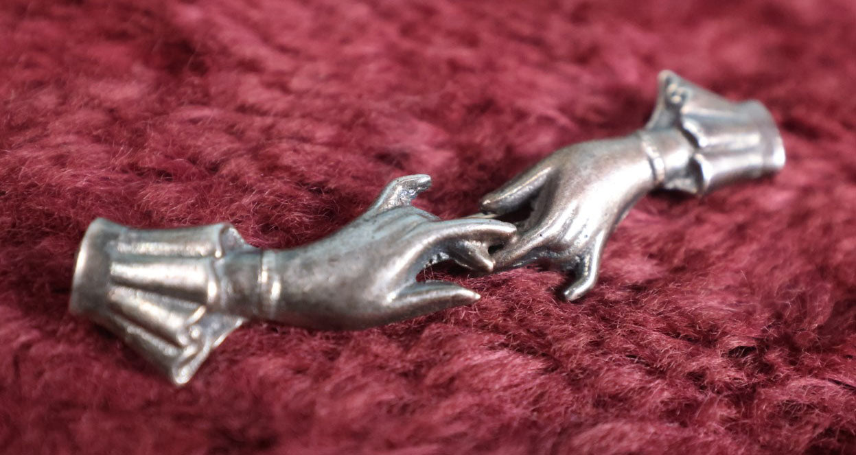 Lot 024 - Vintage Unmarked Silver Toned Brooch With Two Hands With Fingertips Touching, Pin Back