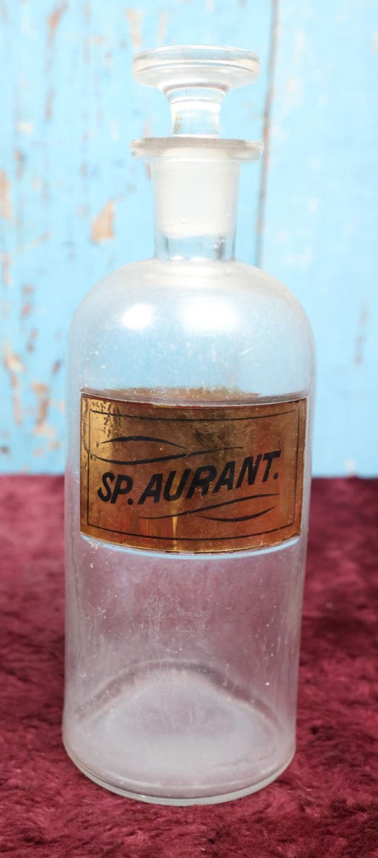 Lot 039 - Antique Essence Of Orange Apothecary Bottle With Glass "Sp. Aurant." Label, Approximately 12"