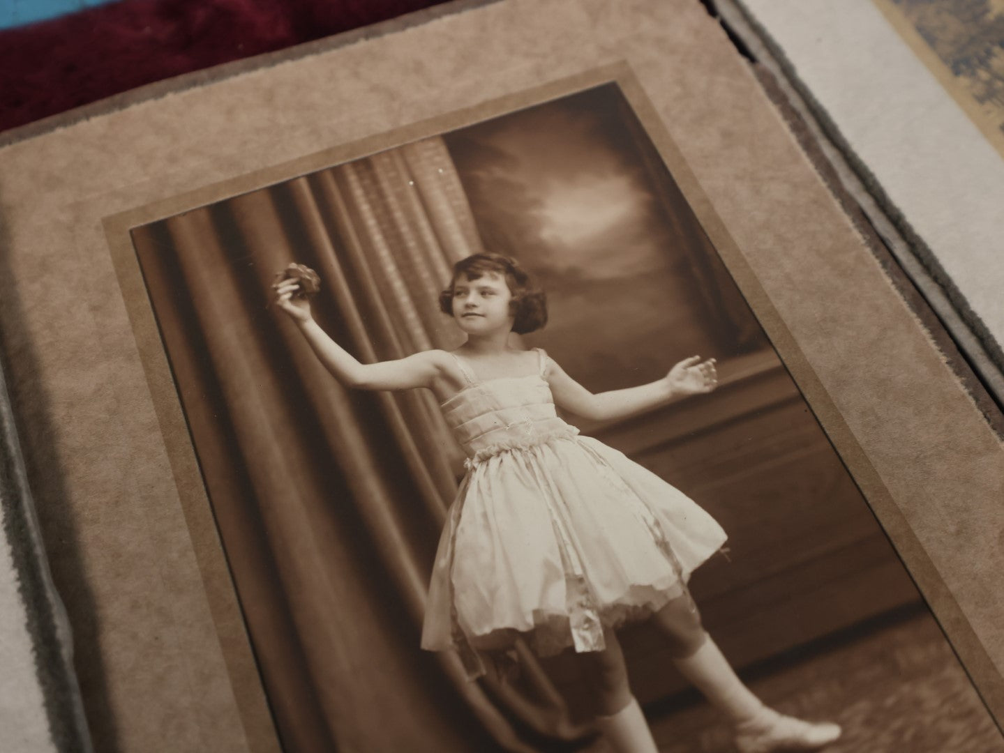 Lot 064 - Important Early 20th Century Collection Of Fifteen Larger Size Boarded And Foldered Photographs Of Costumed Women Dancers, Mostly Photographed In Manchester, New Hampshire