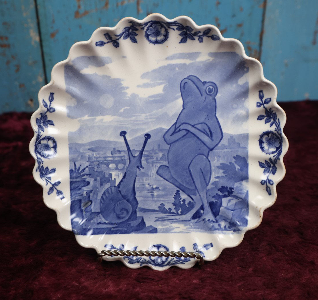 Lot 076 - Frog With Arms Cross, Chin Up, Confronting Snail, Hand Painted Antique Copeland Spode Porcelain China Plate, Marked B2