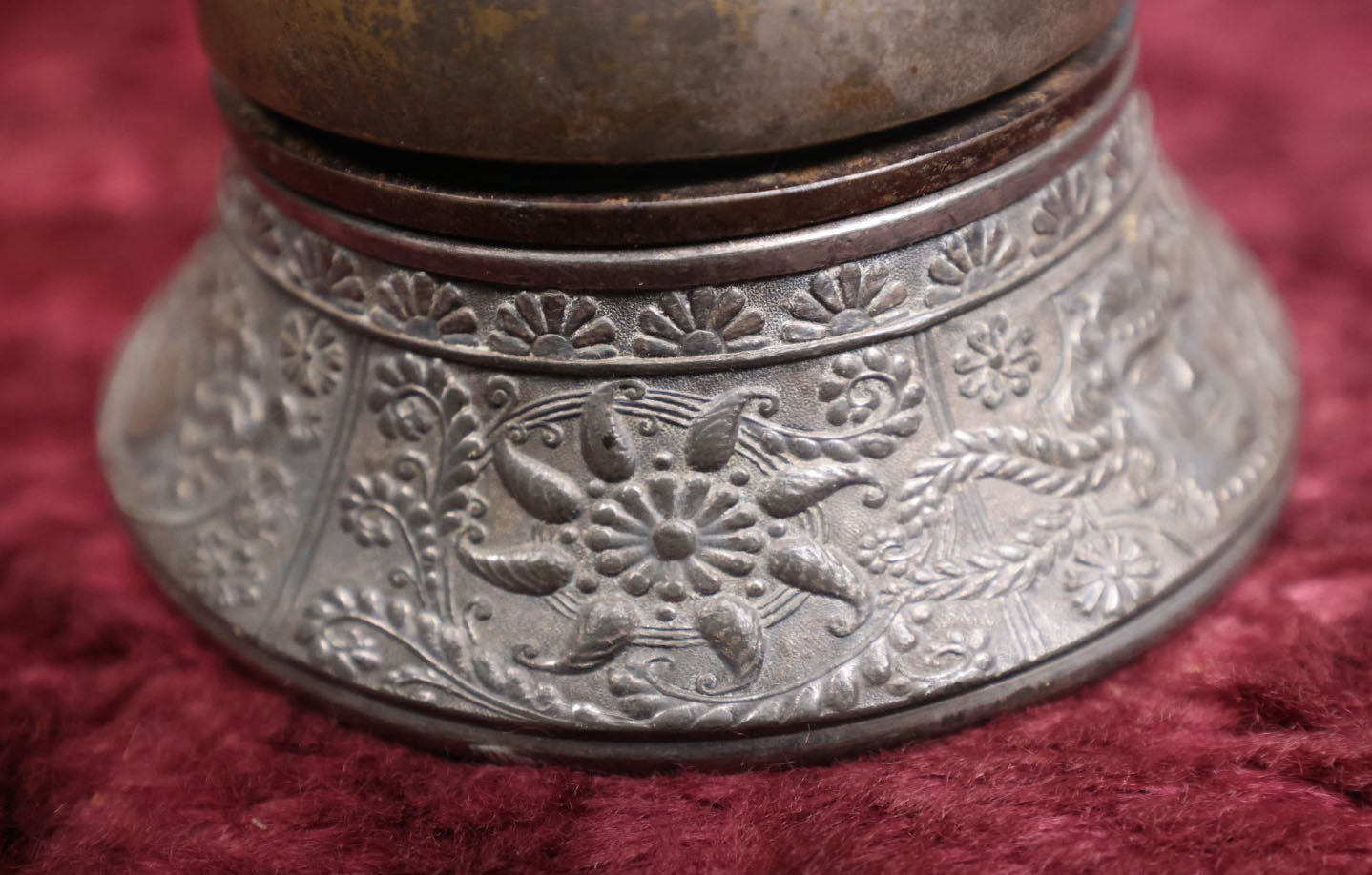 Lot 080 - Antique Meriden Silver Company Quadruple Silver Plated Service Bell With Women's Faces Around Base, Working Condition