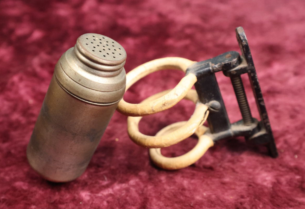 Lot 085 - Vintage "Put Back" Shaker, Patent Applied For, Metal Condiment Shaker With Adjustable Wall Mount Holder Gizmo