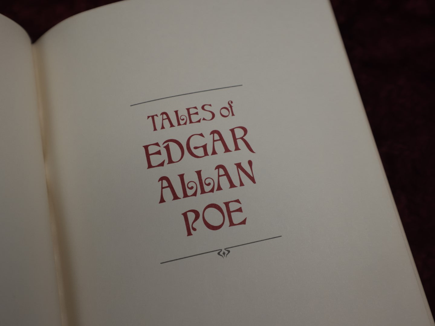 Lot 099 - "The Tales Of Edgar Allan Poe," With Illustrations By Harry Clarke, 1979 Franklin Library Reprint Of The 1919 Edition, Very Good Condition