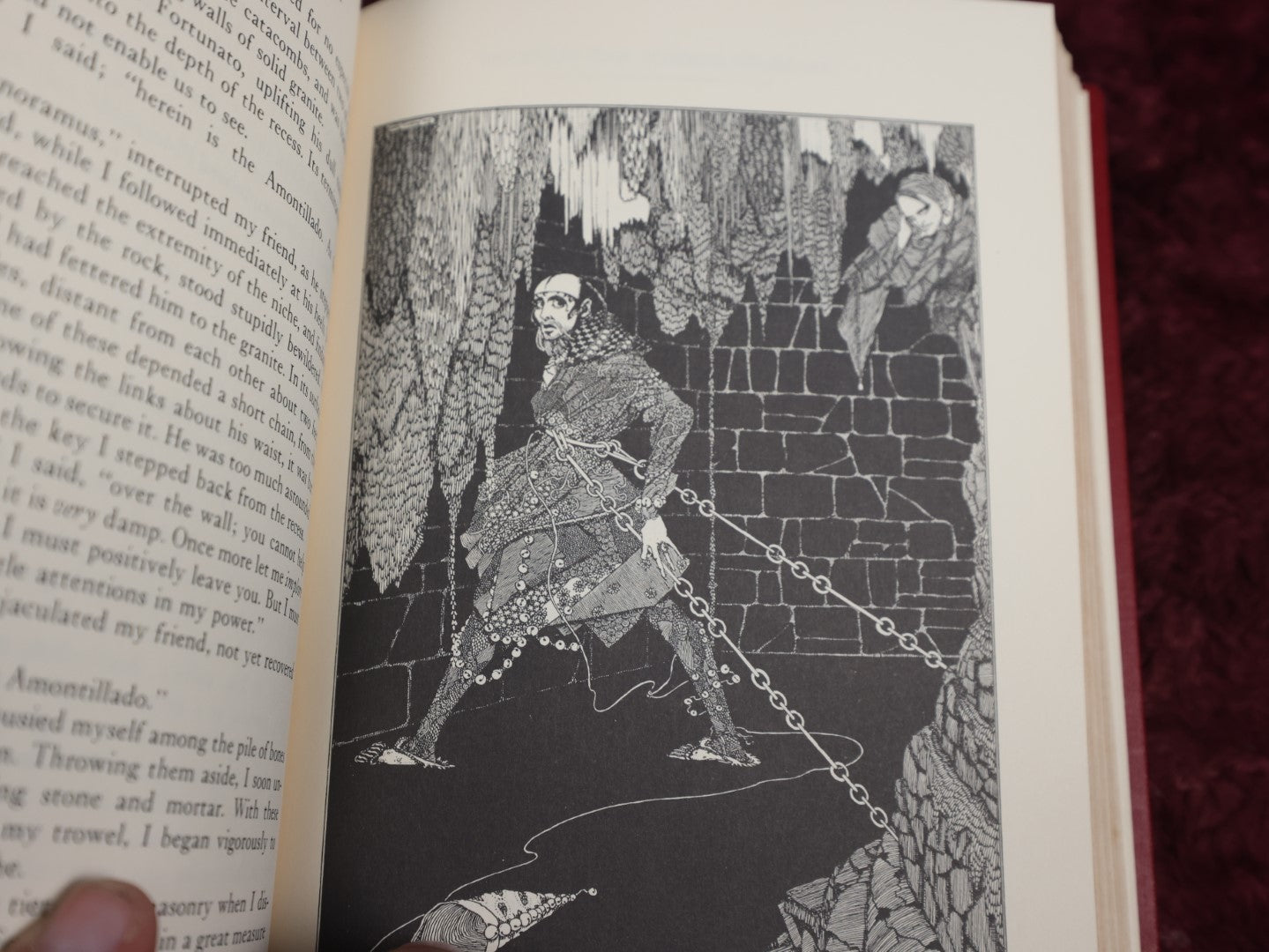 Lot 099 - "The Tales Of Edgar Allan Poe," With Illustrations By Harry Clarke, 1979 Franklin Library Reprint Of The 1919 Edition, Very Good Condition